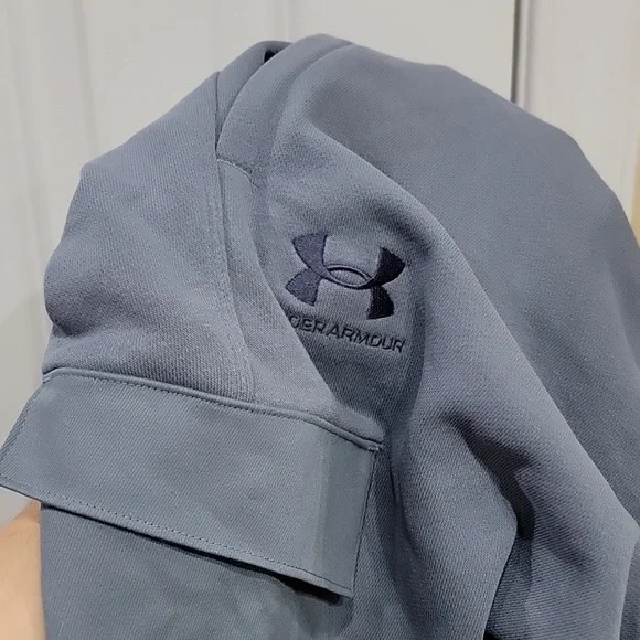 NWT Men's size XXL Under Armour Heavyweight cargo sweatpants